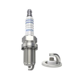 BOSCH Spark Plug nickel 0 242 235 666 for BMW Z3 S52 B32 Audi A4 A6 2.0 ALT Opel F 1.4 1.8 2.0 X 14 XE C 20 Honda Prelude H23A1
