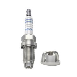 BOSCH Spark Plug nickel 0 242 235 668 for Audi AAH AJQ 1.6 1.8 2.6 2.8 BMW M40 M50 M52 Renault D7F K7J 1.2 1.4
