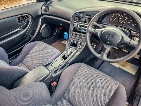 Coolerworx Short Shifter para Toyota Celica GT Four ST205 NSB aspecto aluminio en bruto con bloqueo Estándar Negro