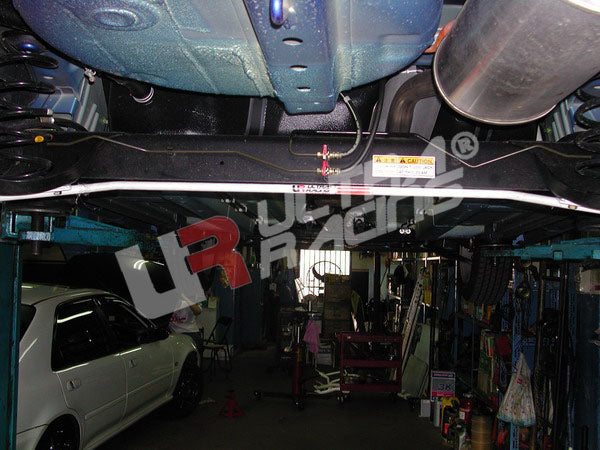 Barra estabilizadora trasera 16 mm Ultra Racing para Suzuki Swift 05-09