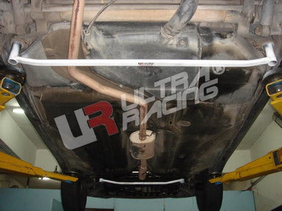 Barra tensora inferior trasera Ultra Racing para Peugeot 405