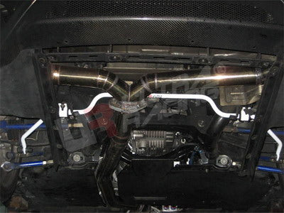 Barra estabilizadora trasera 18 mm Ultra Racing para Nissan Skyline GTR R35