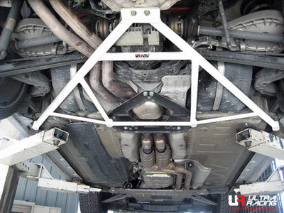 Refuerzo de subchasis trasero Ultra Racing para BMW Z4 E85 02+