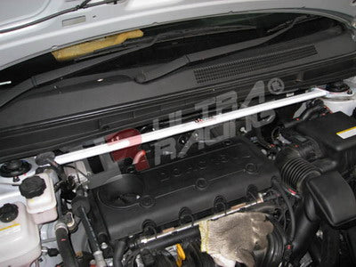 Barra de torre delantera superior 764 Ultra Racing para Kia Carens 06+