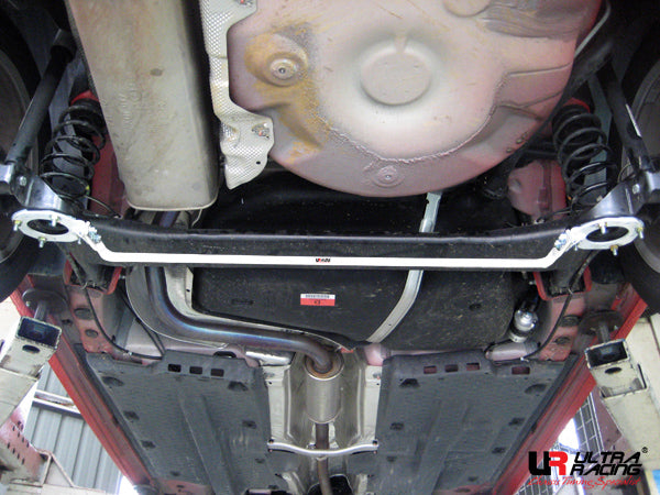 Barra estabilizadora trasera 18 mm Ultra Racing para VW Polo 02-13 9N/6R/GTI