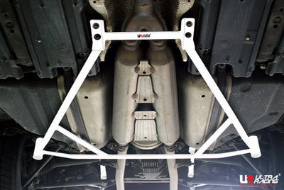 Barra inferior trasera 1353 Ultra Racing para Lexus LS 430 00-06