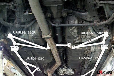 Barras de suelo Ultra Racing para Nissan Skyline GTR R33