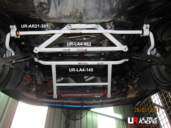 Barra estabilizadora delantera 21 mm Ultra Racing para Toyota MR2 SW20