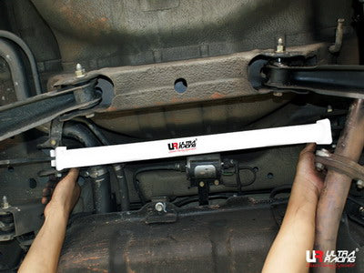 Barra inferior trasera 1267 Ultra Racing para Chery A5 06+