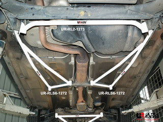 Barra inferior trasera 1273 Ultra Racing para VW Golf 4 97-06