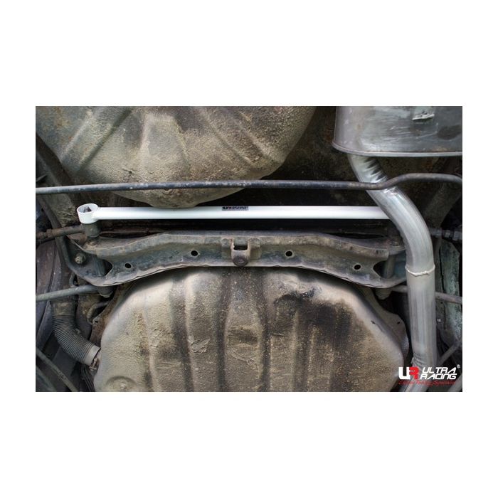 Ultra Racing Rear Lower Tie Bar for Nissan Bluebird 83-90 U11 1.8