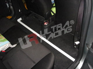 Room Bar 637 Ultra Racing para Toyota Yaris HB/Sedan 05+
