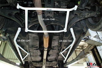 Barras laterales Ultra Racing para Toyota Carina II 87-92 2.0