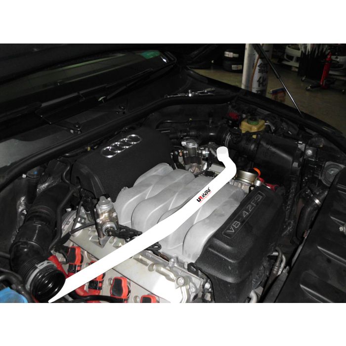 Ultra Racing Front Upper Strut Bar for Audi Q7 4.2 08+