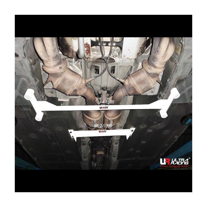Ultra Racing Lower Central Stabilizer Bar for Maserati Quattro Porte 4.2 04+