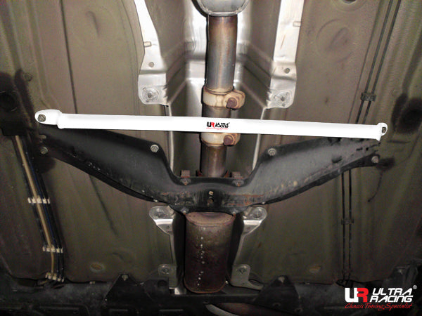 Barra inferior central 2091 Ultra Racing para Audi TT 8N 98-06 1.8T