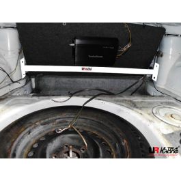 Rear Upper Strutbar Ultra Racing for BMW 5-Series E34 88-95