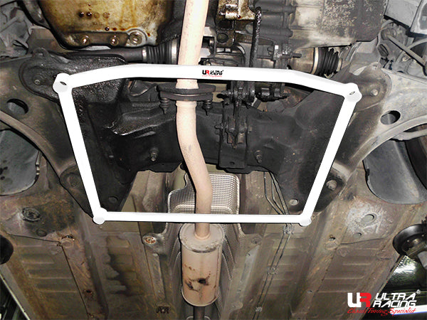 Barra inferior delantera Ultra Racing para Citroen C2/C3 1.6