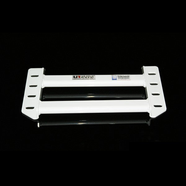 Barra inferior central 2261 Ultra Racing para BMW Serie 3 E92 335i / E93 3.5
