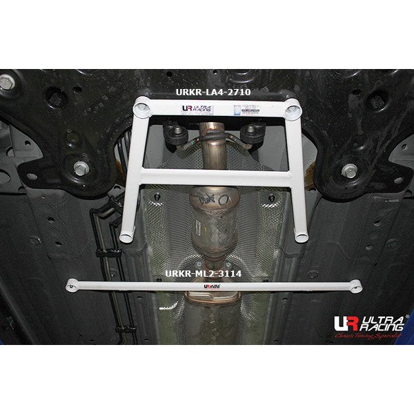 Barra inferior delantera Ultra Racing para Chevrolet Aveo 1.4 11+