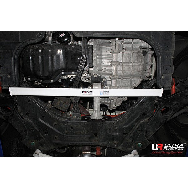 Barra inferior delantera 2782 Ultra Racing para Kia Optima 11+