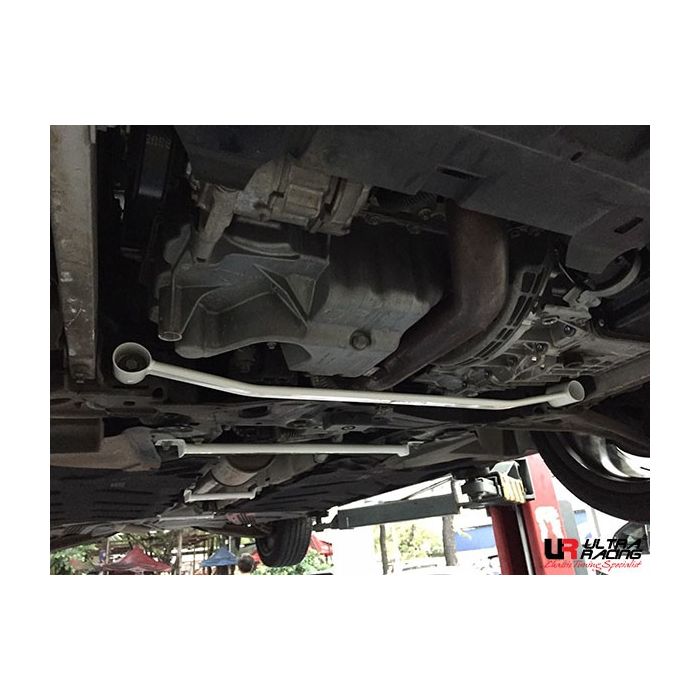 Ultra Racing 2803 Front Lower Bar for Mercedes A250 / AMG 13+ W176 2WD