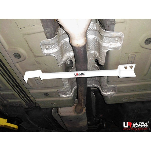 Barra inferior central 2342 Ultra Racing para Chrysler 300C V6 05-10