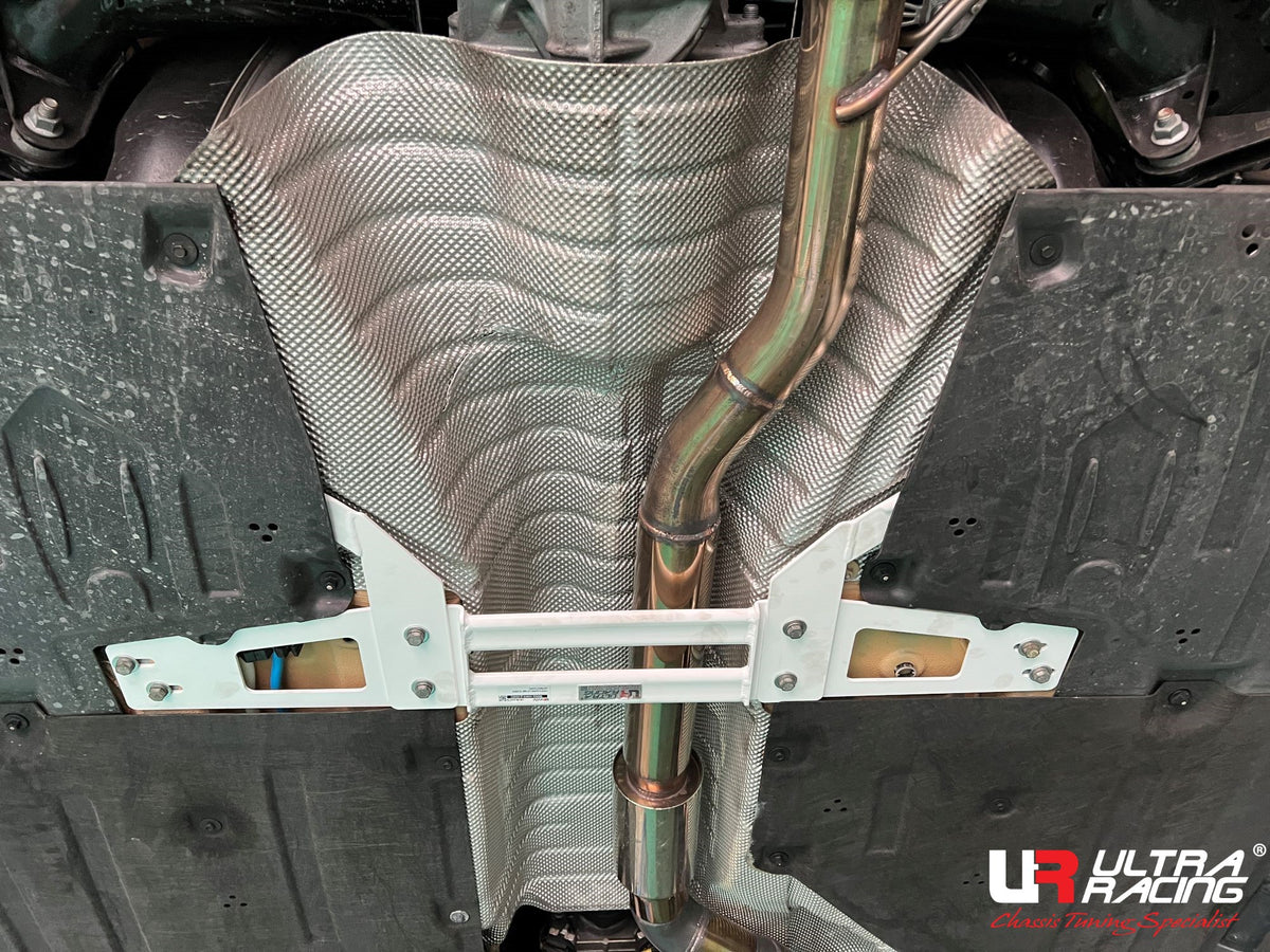 Barra de refuerzo inferior central Ultra Racing para TOYOTA SUPRA