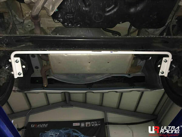 Barra estabilizadora trasera 16 mm Ultra Racing para Kia Picanto 1.2 11-17/Kia Ray (TA) 1.0T 2WD 11+