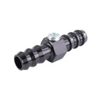 Conector recto de púas para manguera de 1/2” con puerto NPT de 1/8”.