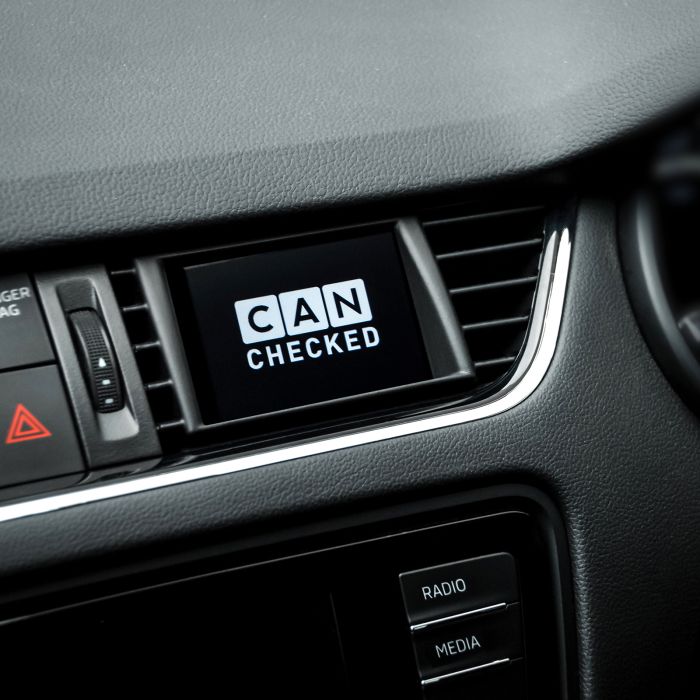 CANchecked Display MFD32 Gen2 for Skoda Octavia III (5E) with right-hand drive (2013+)