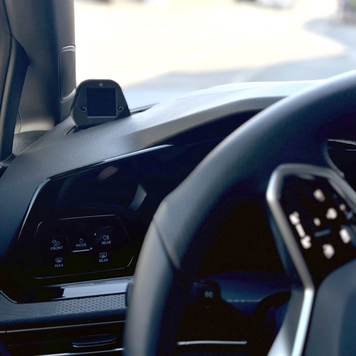 CANchecked MFD15 Gen 2 Display for VW Golf 8