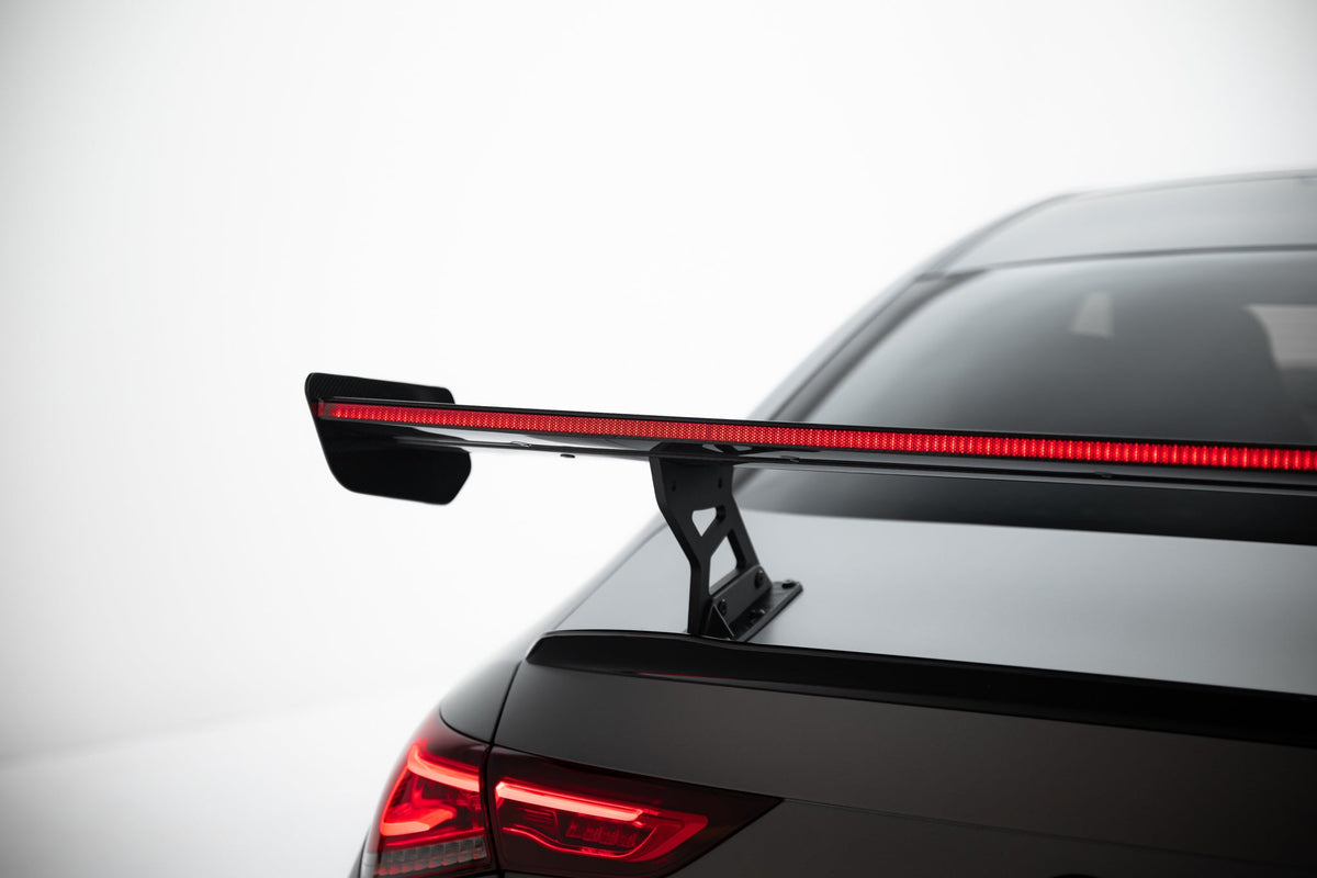 Alerón de carbono con soportes internos + LED para Mercedes-Benz CLA Coupe C118 / C118 Facelift