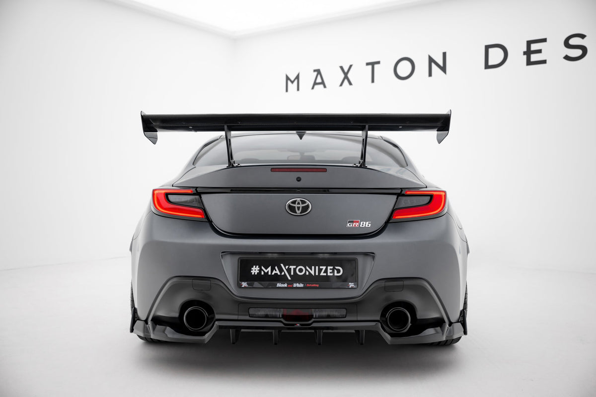 Alerón de carbono con soportes externos + LED para Toyota GR86 / Subaru BRZ Mk2