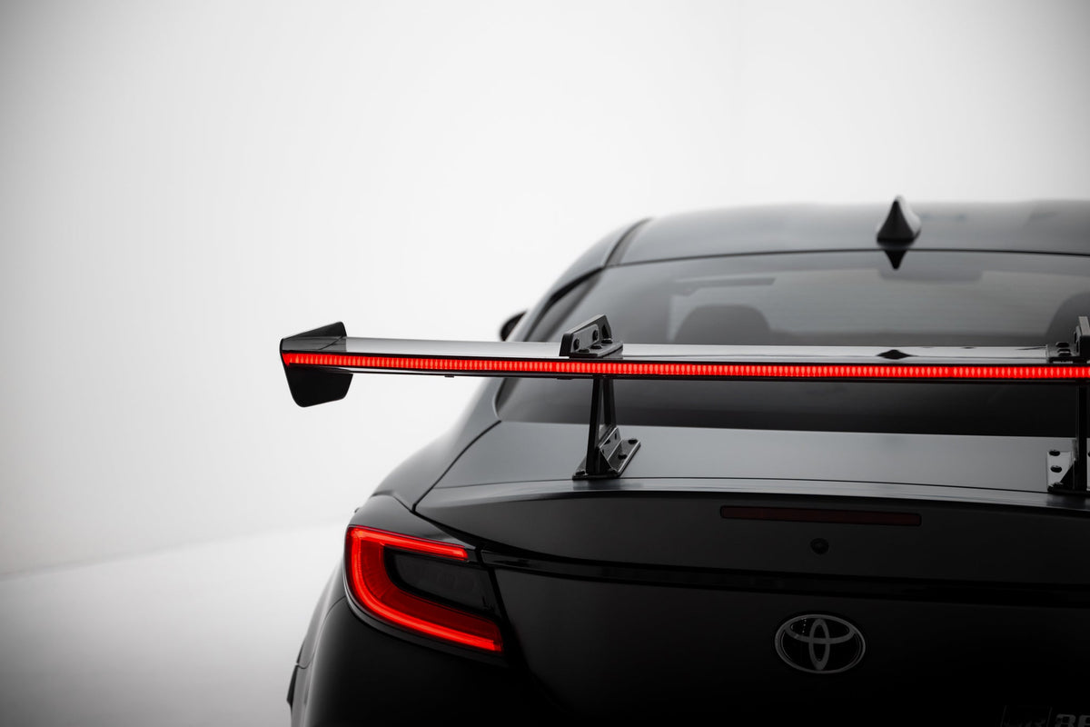 Alerón de carbono con soportes cuello de cisne + LED para Toyota GR86 / Subaru BRZ Mk2