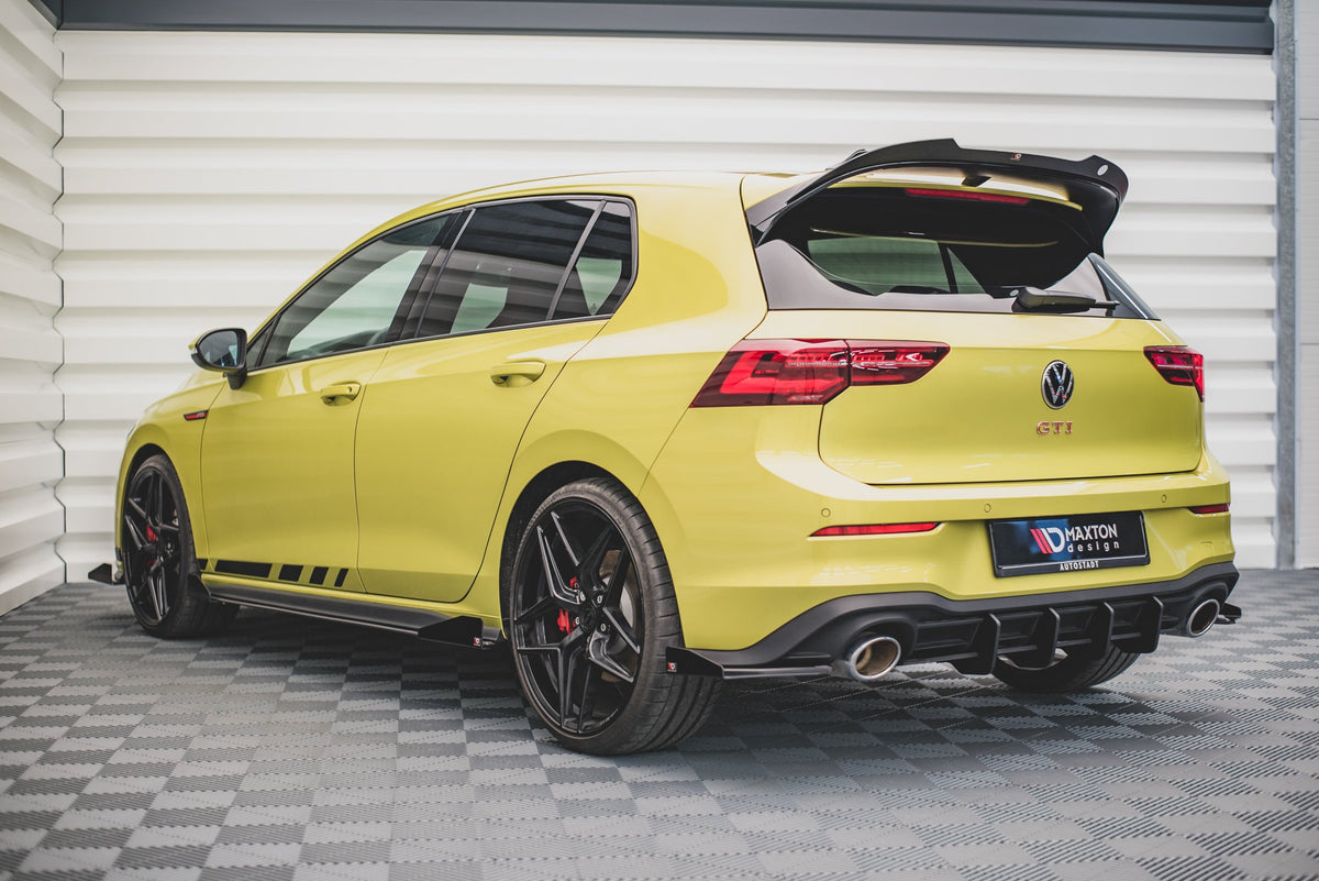 Splitters laterales traseros Street Pro + flaps para Volkswagen Golf GTI Clubsport Mk8