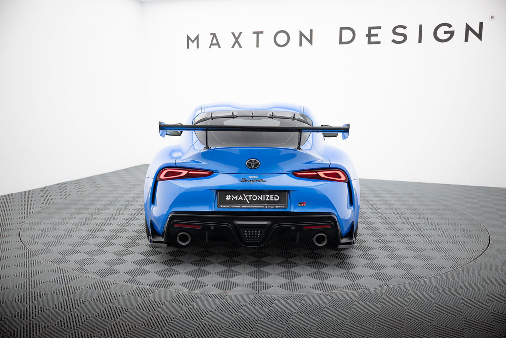 Alerón de carbono con soportes externos para Toyota Supra Mk5