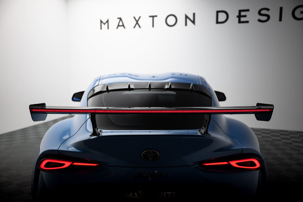 Alerón de carbono con soportes externos + LED para Toyota Supra Mk5