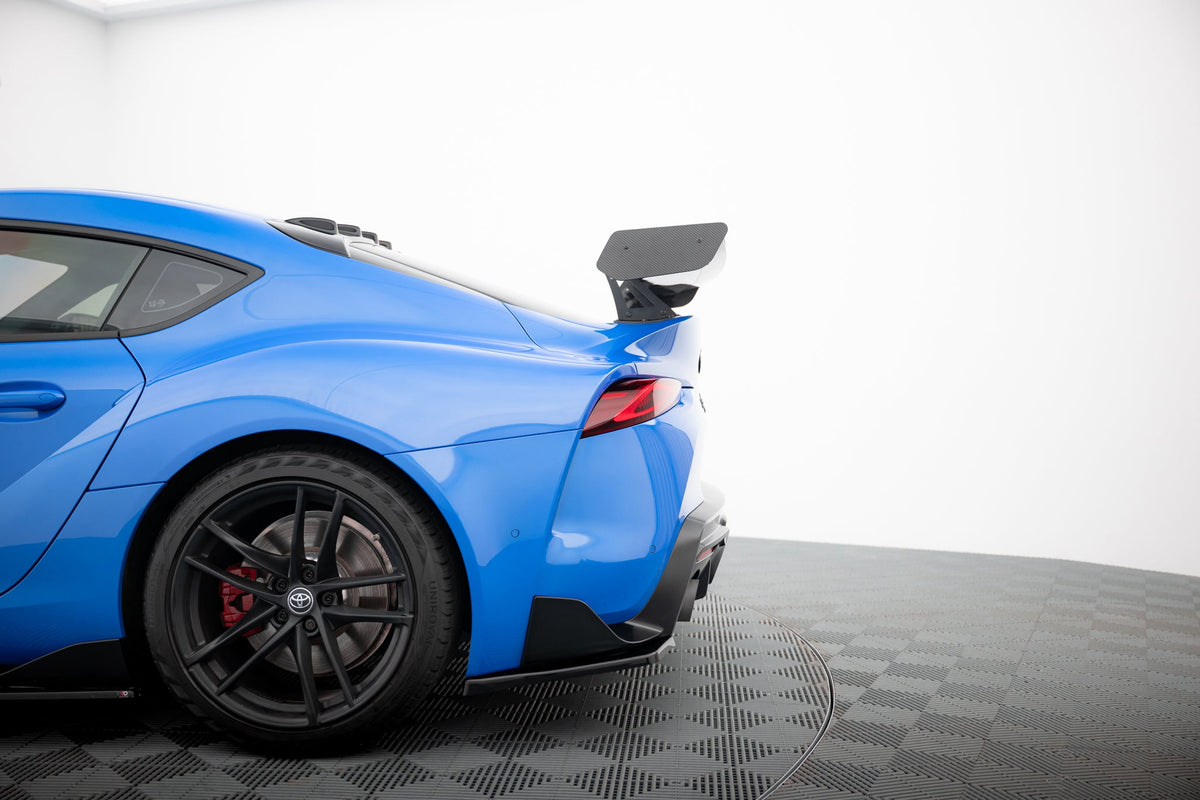 Alerón de carbono con soportes cuello de cisne para Toyota Supra Mk5