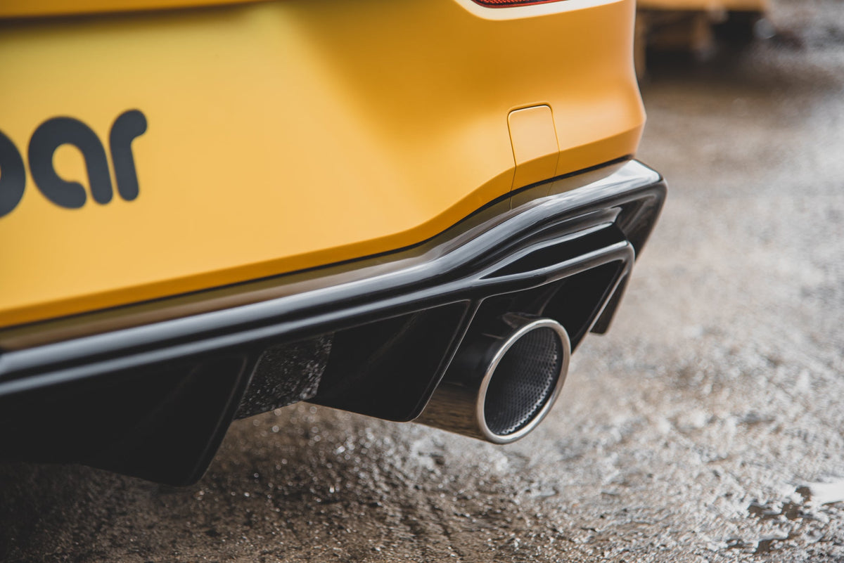 Difusor trasero (estilo GTI) con escape para Volkswagen Golf Mk8