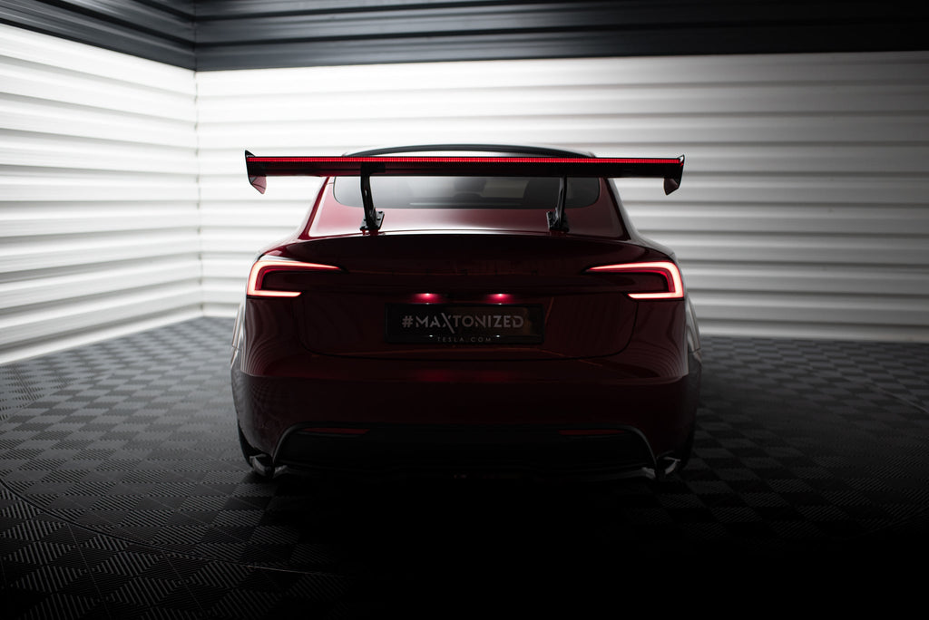Alerón de carbono + LED para Tesla Model 3