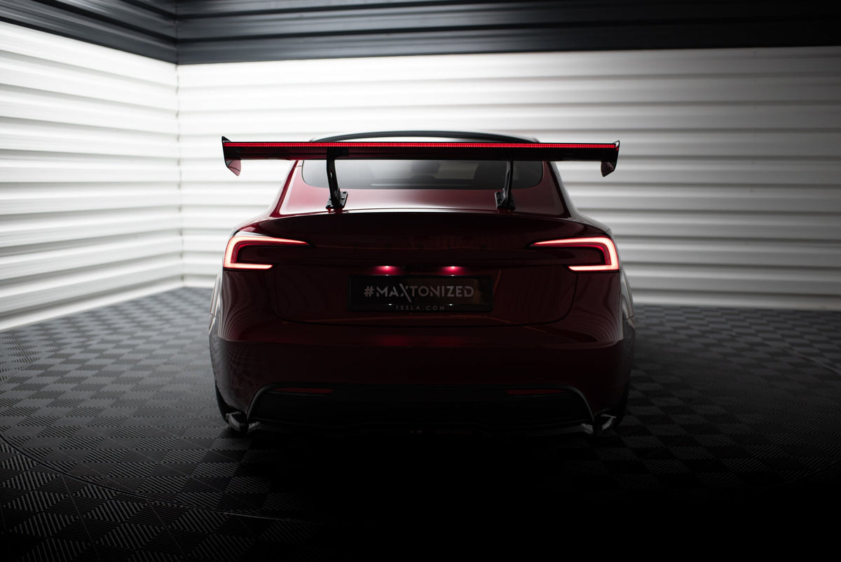 Alerón de carbono + LED para Tesla Model 3
