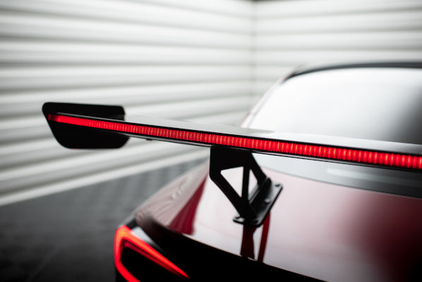 Alerón de carbono + LED para Tesla Model 3