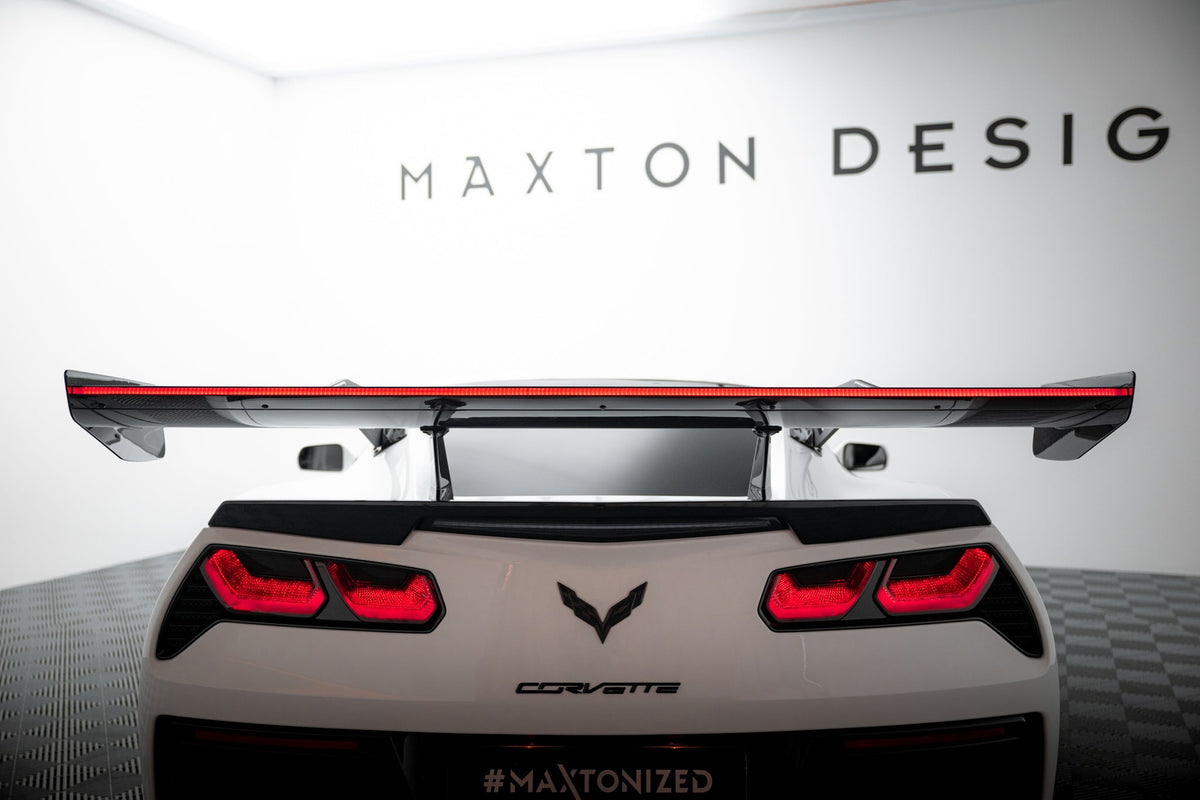 Alerón de carbono con soportes cuello de cisne + LED para Chevrolet Corvette Stingray / Grand Sport C7