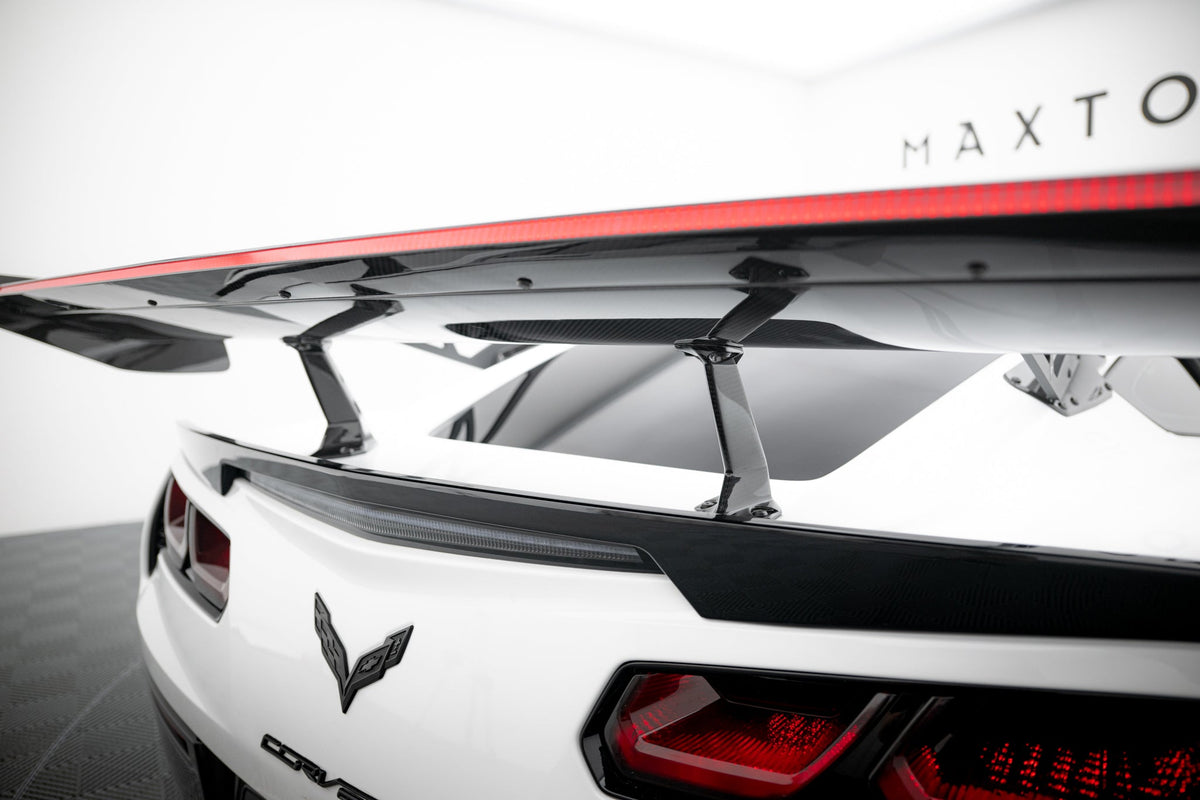 Alerón de carbono con soportes cuello de cisne + LED para Chevrolet Corvette Stingray / Grand Sport C7
