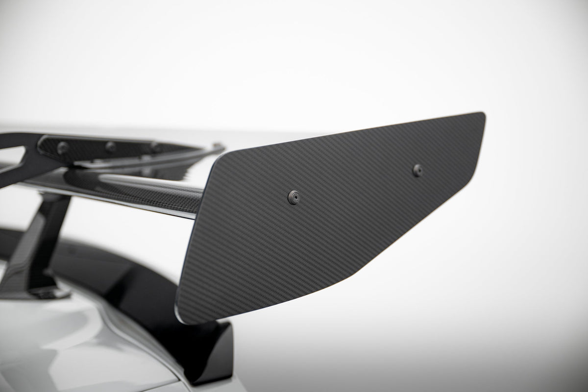 Alerón de carbono con soportes cuello de cisne + LED para Chevrolet Corvette Stingray / Grand Sport C7