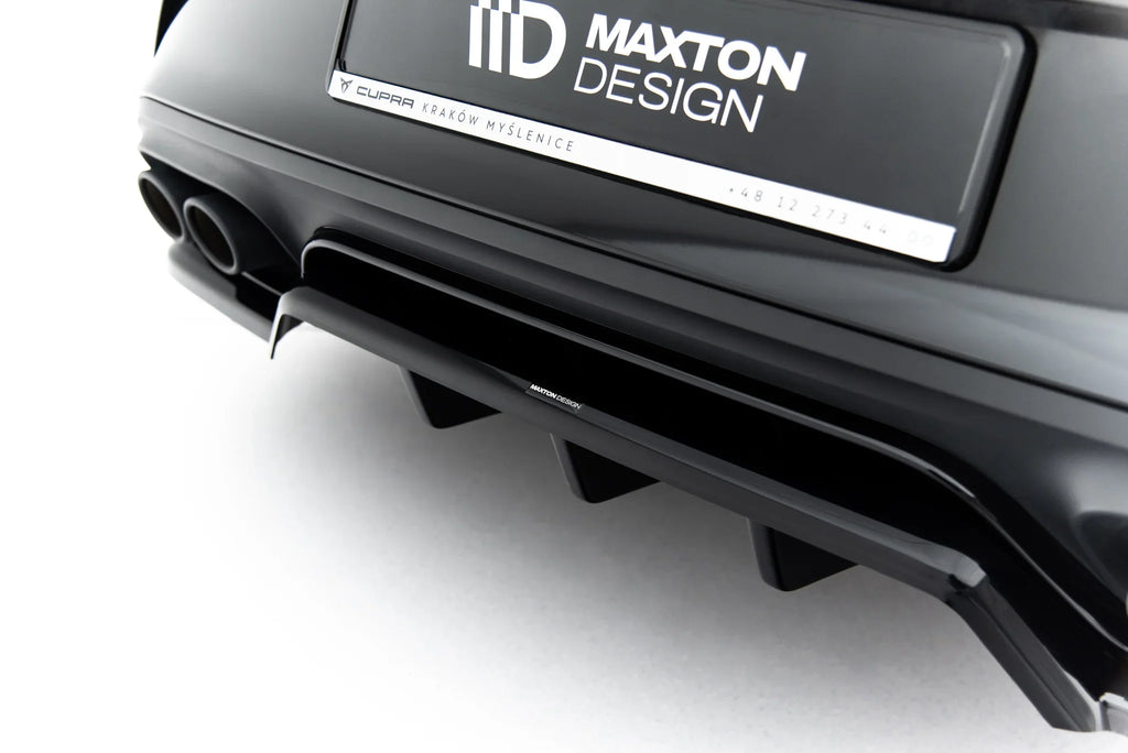 Splitter trasero (con barras verticales) V.1 para Cupra Leon Hatchback Mk1 Facelift