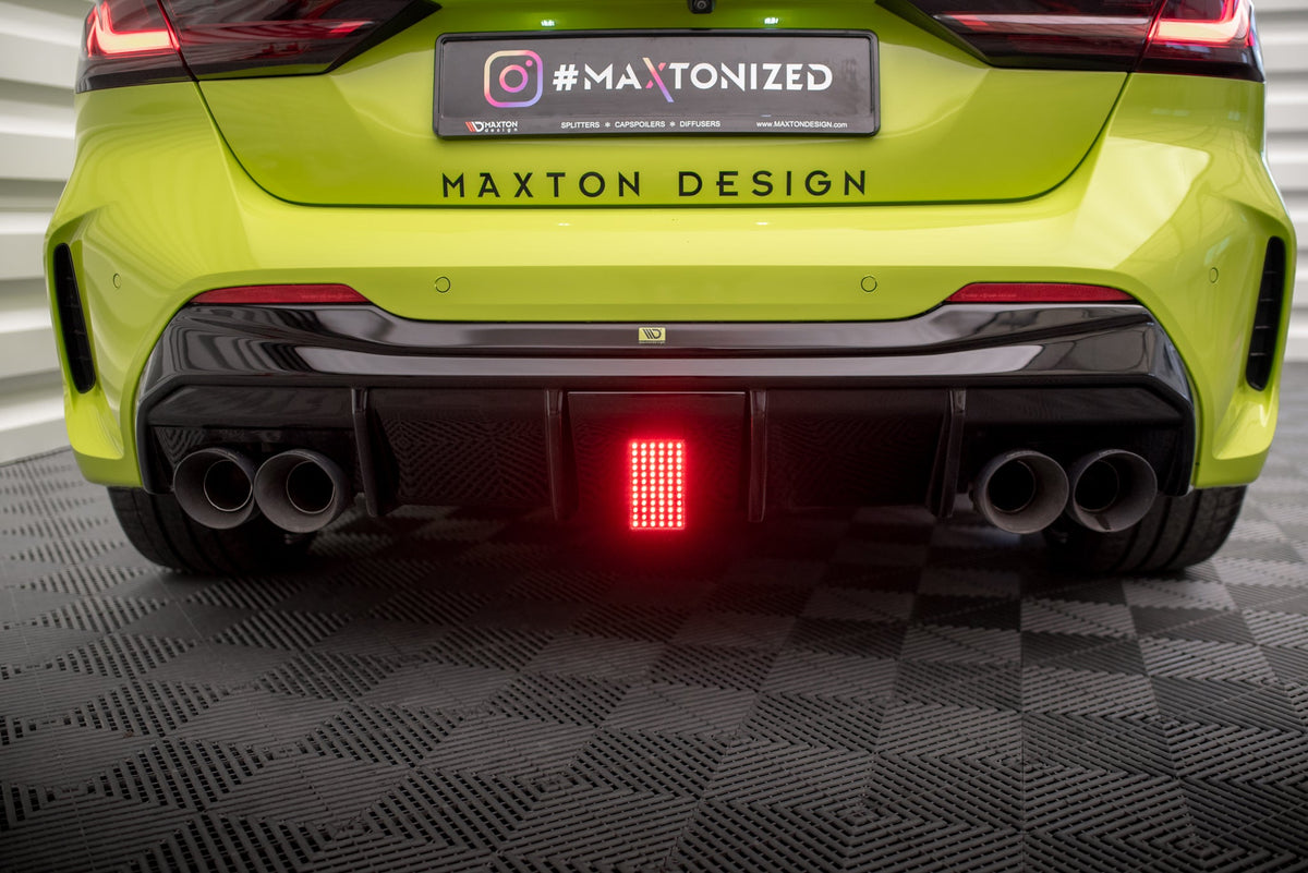 Difusor trasero V.3 + escape Milltek Sport para BMW M135i F40