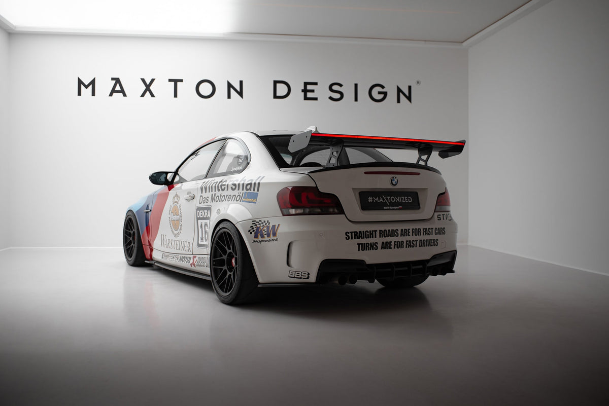Alerón de carbono con soportes internos V.2 + LED para BMW 1 M E82