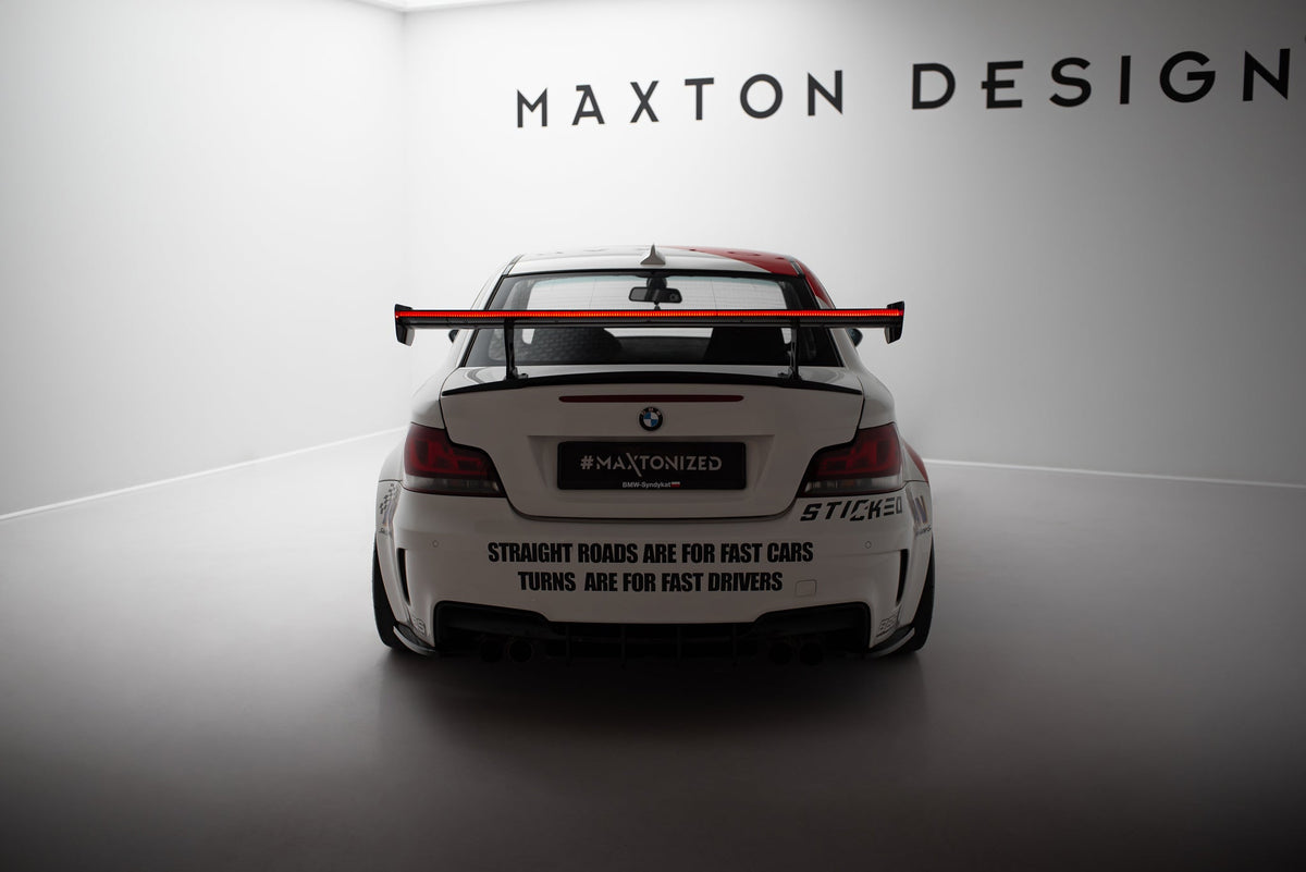 Alerón de carbono con soportes internos V.2 + LED para BMW 1 M E82